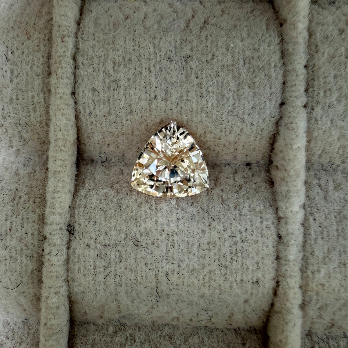 0.66ct Sapphire