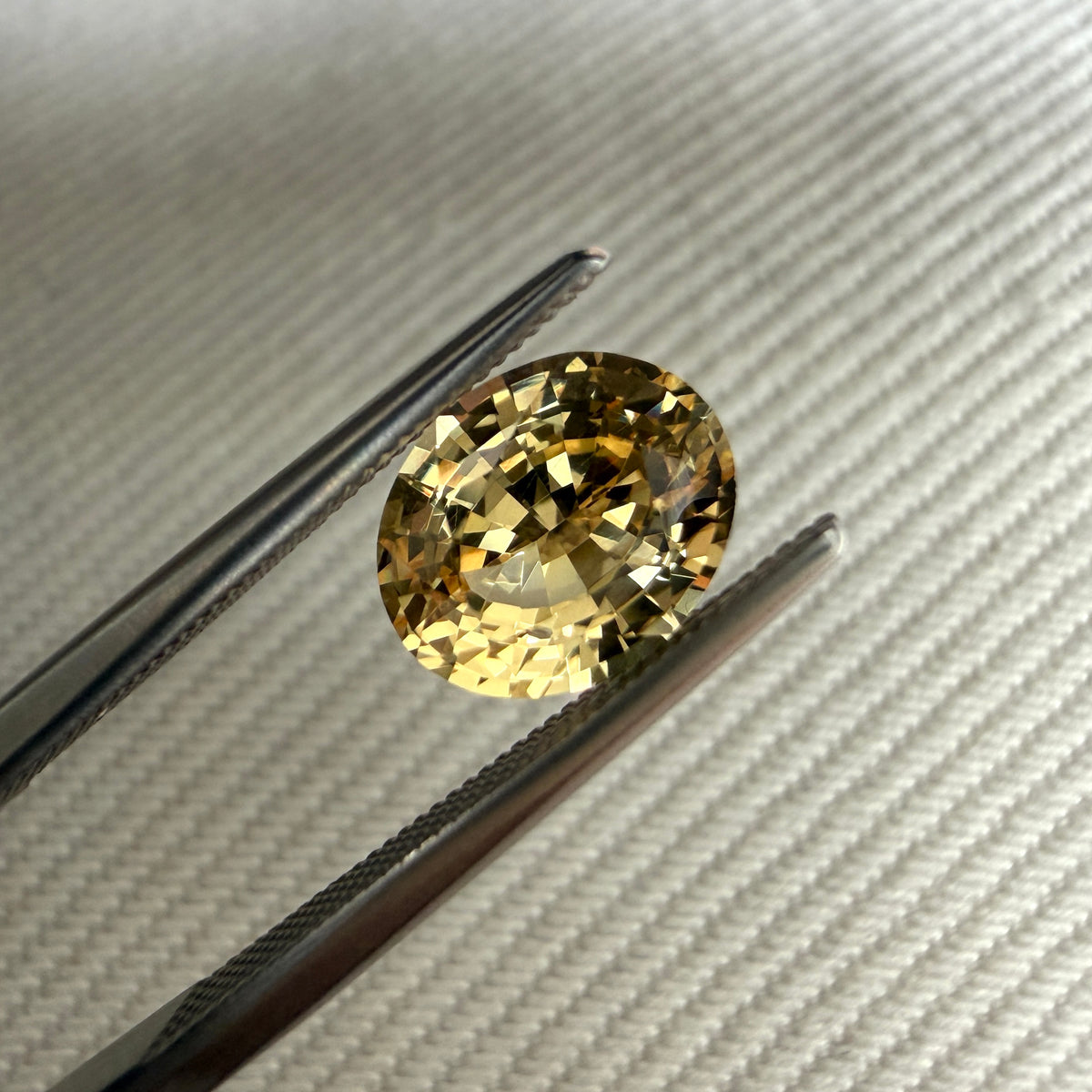 2.04ct Oval Sapphire